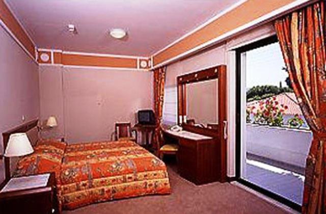 Hotel Olympia Palace Ancient Olympia Room photo